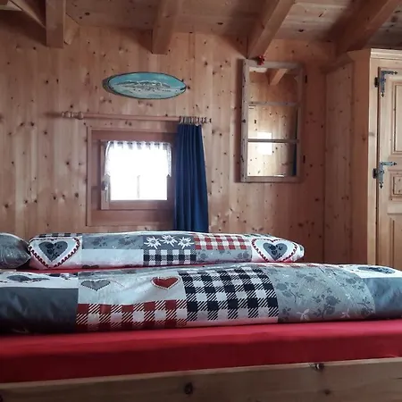 Bed & Breakfast Haus Im *