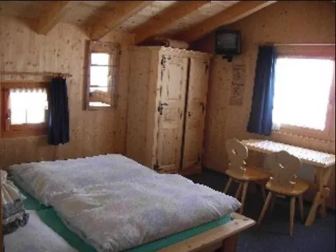 Haus Im Oda ve Kahvaltı 3*