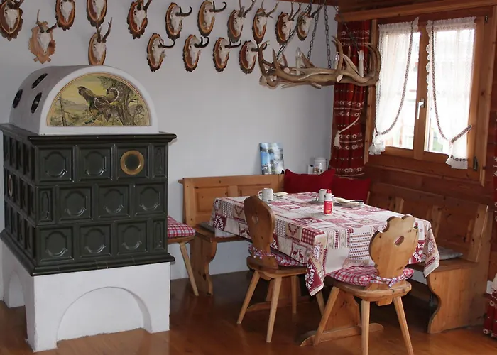 Alojamento de Acomodação e Pequeno-almoço Haus Im Davos