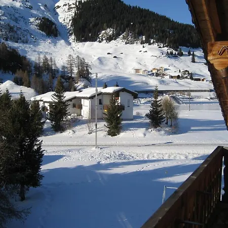 Haus Im Bed and breakfast Davos